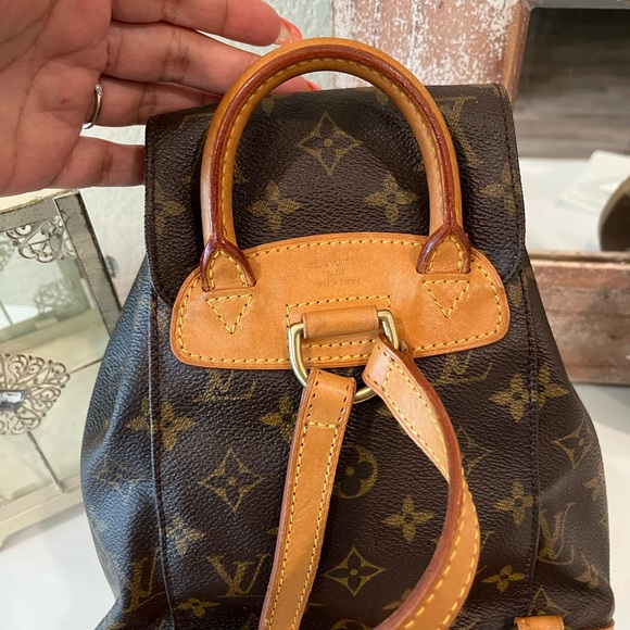 Louis Vuitton Montsouris PM - Picture 3 of 8